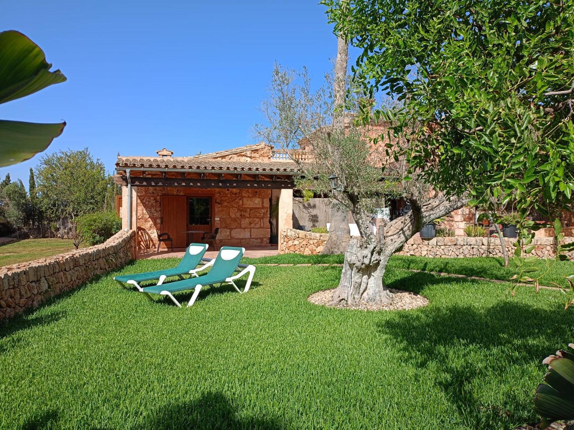 Agroturismo Es Gallicant 캄포스 외부 사진