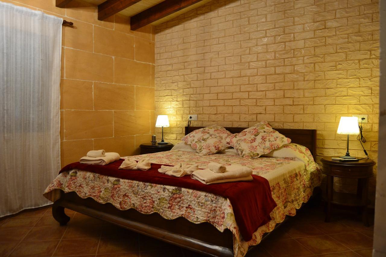 Agroturismo Es Gallicant 캄포스 외부 사진